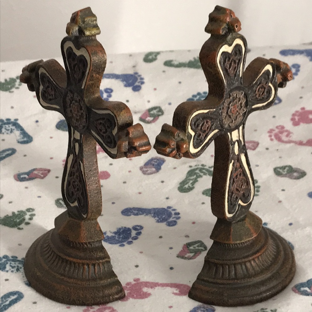 Cast iron Cross Book Stops - Picture 5 of 11